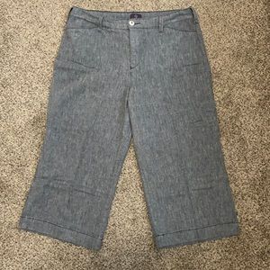 Wide leg crop plants